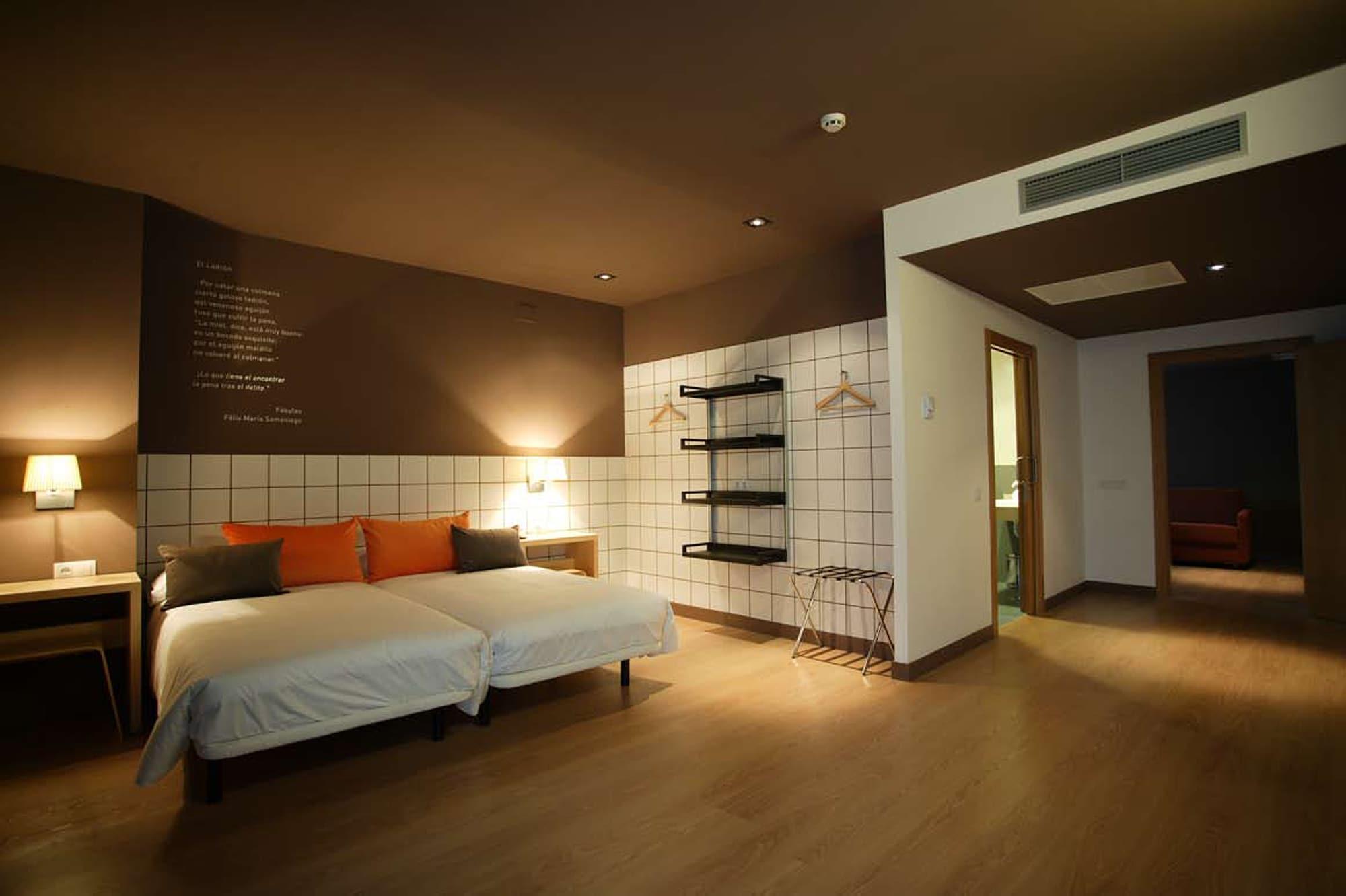 Ele Hotelandgo Arasur Miranda de Ebro Phòng bức ảnh
